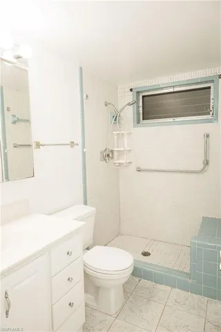 1931 W Lakeview  BLVD, North Fort Myers, FL 33903