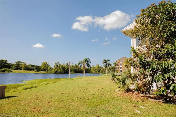 1931 W Lakeview  BLVD, North Fort Myers, FL 33903