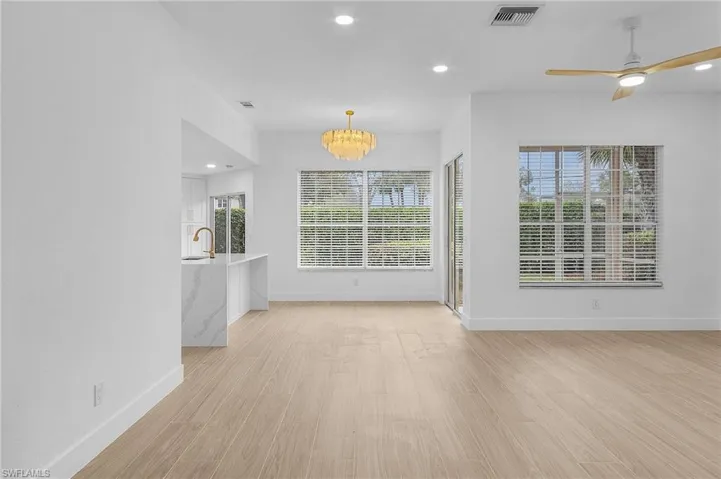 2657  Aft  AVE, Naples, FL 34109