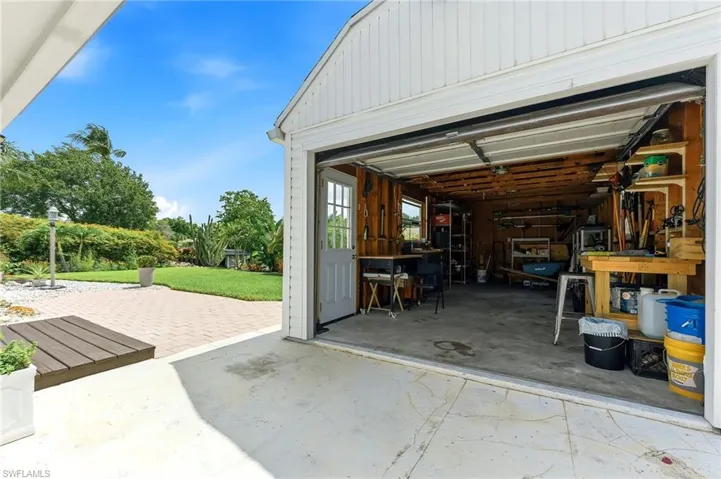 27051 Sun Aqua Ln, Bonita Springs, Florida 34135