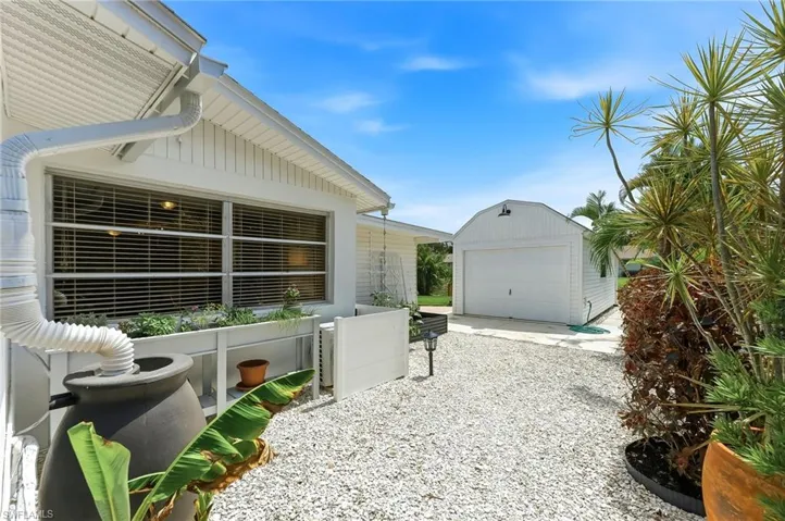 27051 Sun Aqua Ln, Bonita Springs, Florida 34135