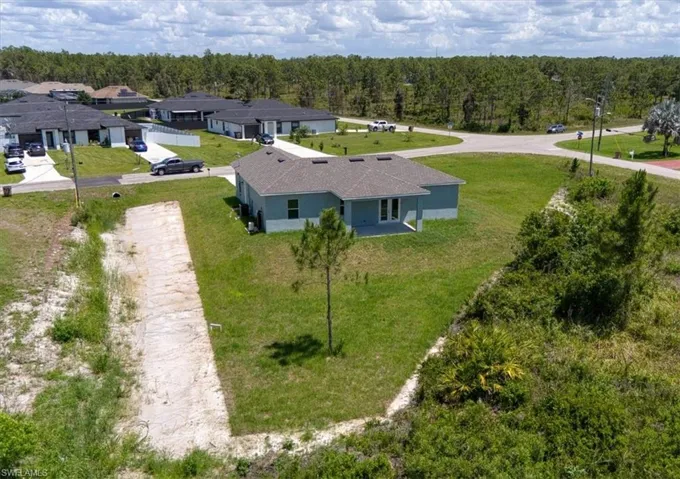 1911 Richmond Ave N, Lehigh Acres, Florida 33972