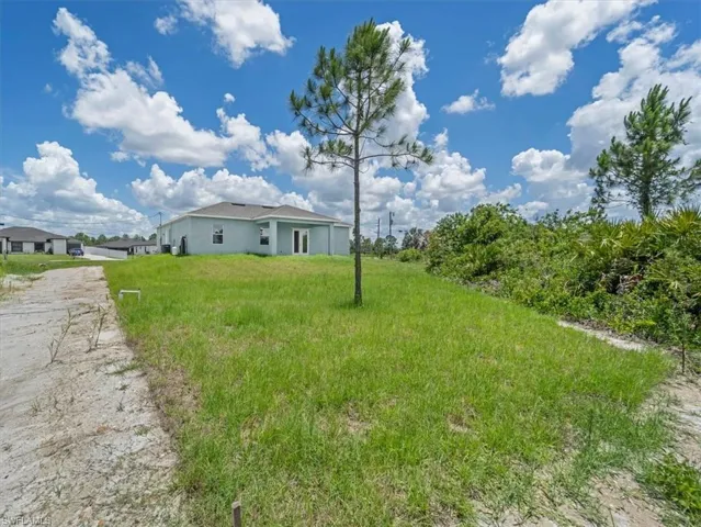 1911 Richmond Ave N, Lehigh Acres, Florida 33972