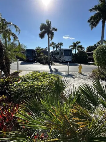 13420  Snook  CIR, Naples, FL 34114