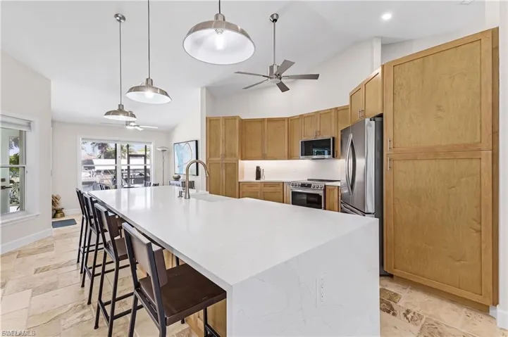 2207 Sw 52nd St, Cape Coral, Florida 33914