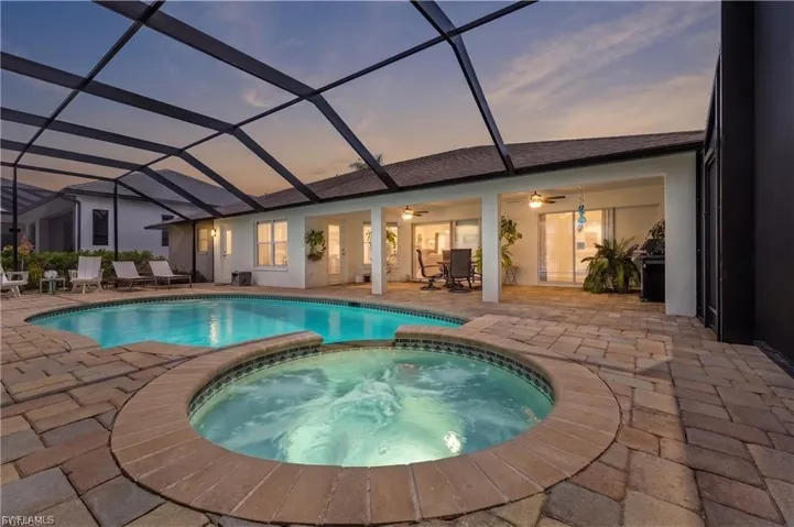 2207 Sw 52nd St, Cape Coral, Florida 33914