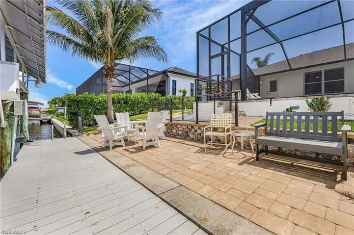 2207 Sw 52nd St, Cape Coral, Florida 33914
