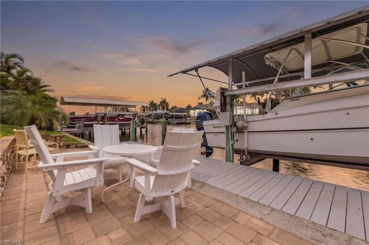 2207 Sw 52nd St, Cape Coral, Florida 33914
