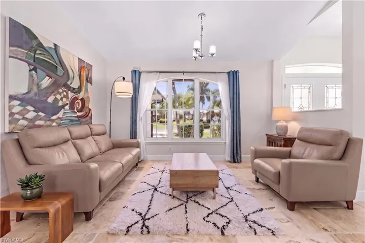 2207 Sw 52nd St, Cape Coral, Florida 33914