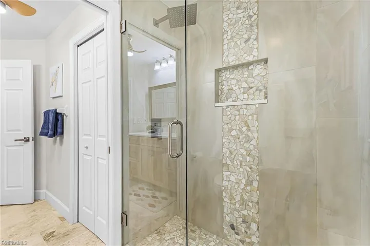 2207 Sw 52nd St, Cape Coral, Florida 33914