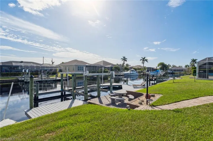 1904 Se 37th St, Cape Coral, Florida 33904