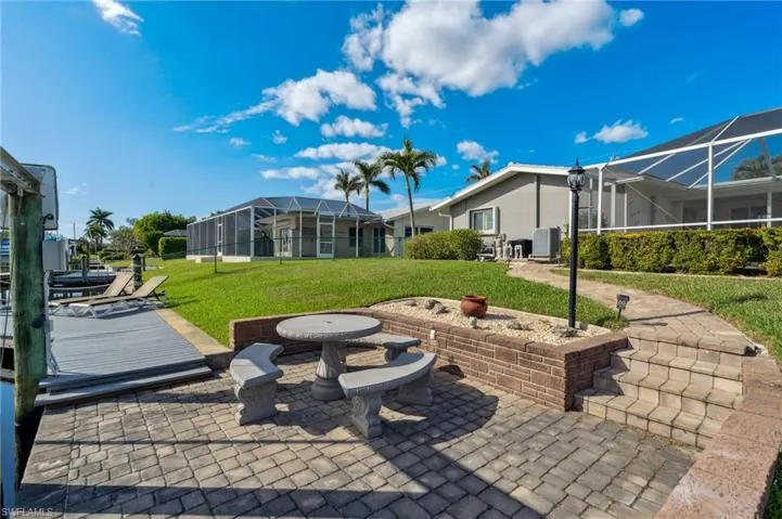 1904 Se 37th St, Cape Coral, Florida 33904
