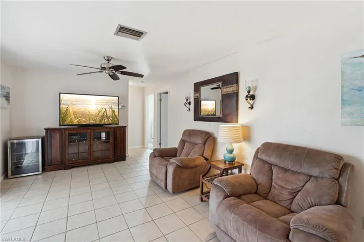 1904 Se 37th St, Cape Coral, Florida 33904