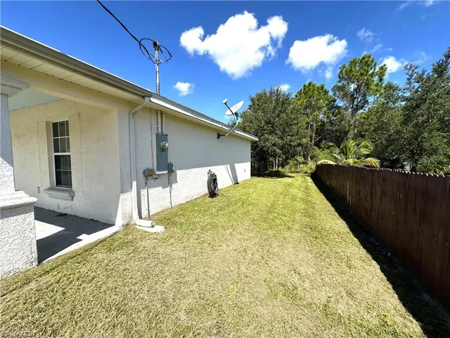 2814  50th W ST, Lehigh Acres, FL 33971