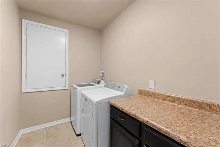 910 Sw 33rd Ter, Cape Coral, Florida 33914