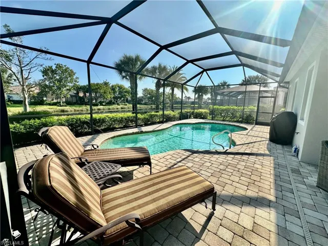 Sun deck in screened in lanai