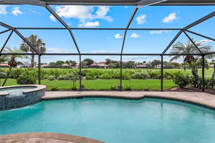 25061 Bay Cedar Dr, Bonita Springs, Florida 34134