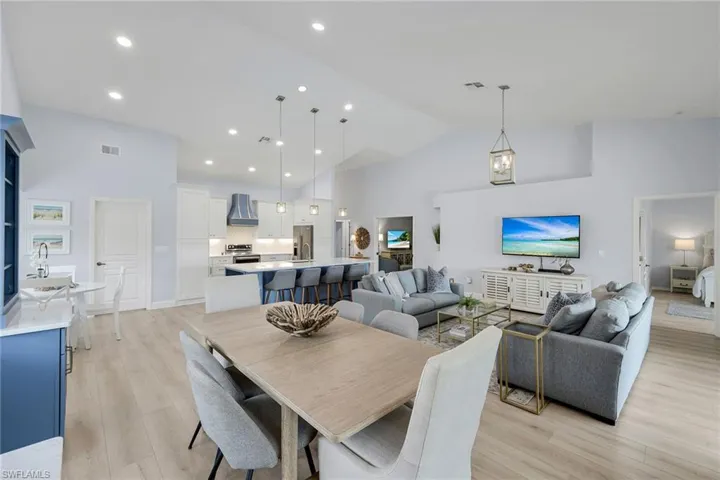 25061 Bay Cedar Dr, Bonita Springs, Florida 34134
