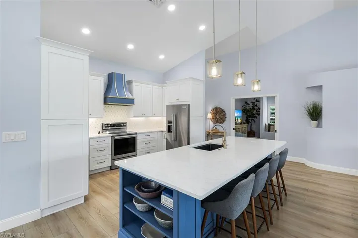 25061 Bay Cedar Dr, Bonita Springs, Florida 34134