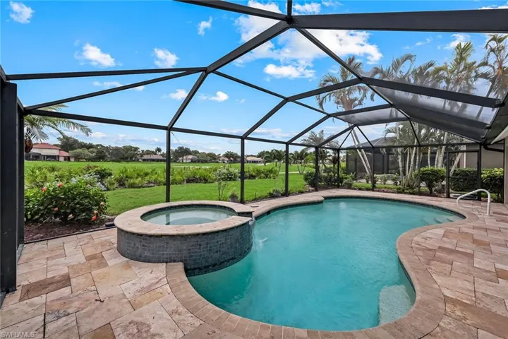 25061 Bay Cedar Dr, Bonita Springs, Florida 34134