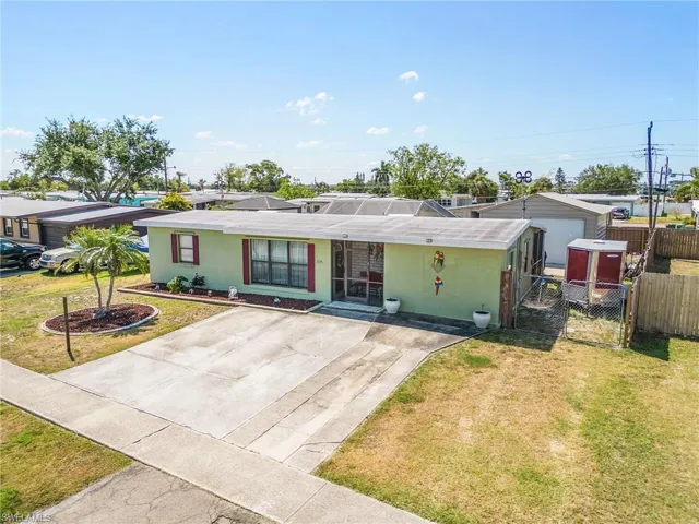 21195  Glendale  AVE, Port Charlotte, FL 33952