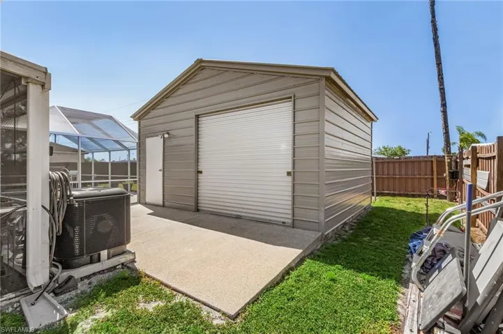 21195  Glendale  AVE, Port Charlotte, FL 33952