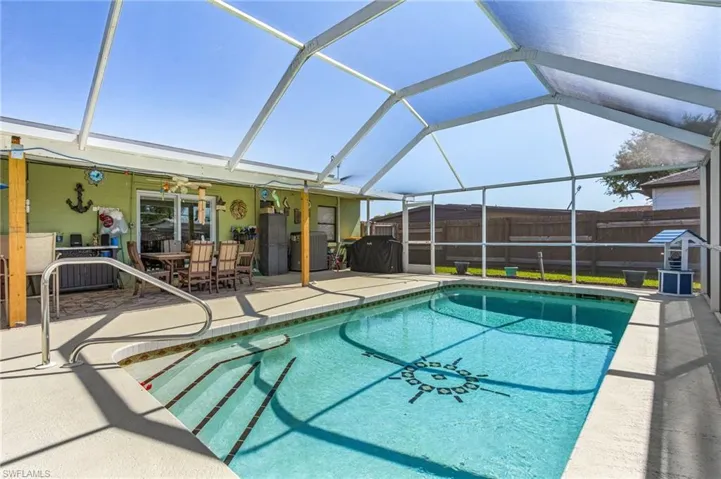 21195  Glendale  AVE, Port Charlotte, FL 33952