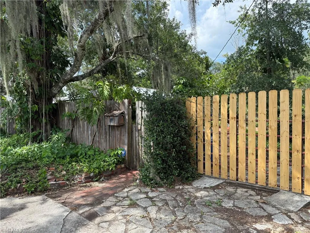 518 Oak AVE, Sebring, FL 33870,2025000398