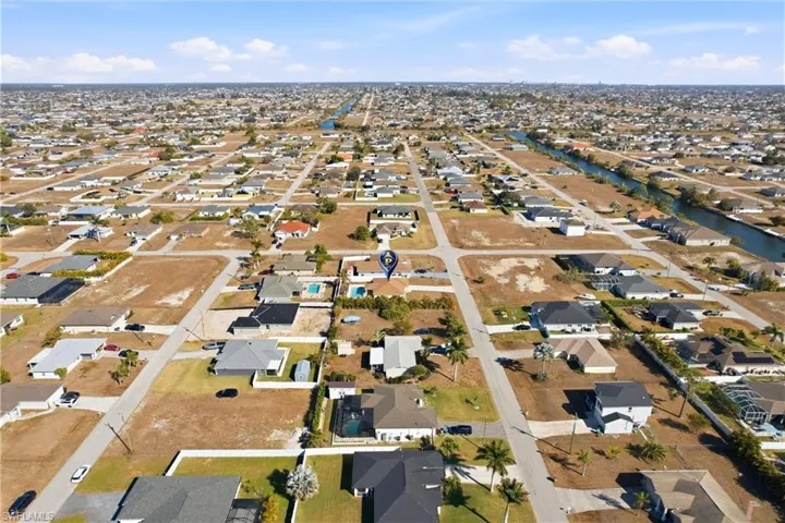 1209 Nw 19th St, Cape Coral, Florida 33993