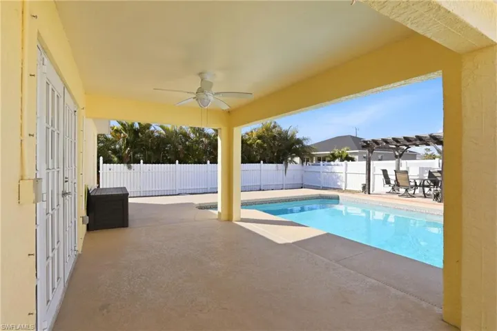 1209 Nw 19th St, Cape Coral, Florida 33993