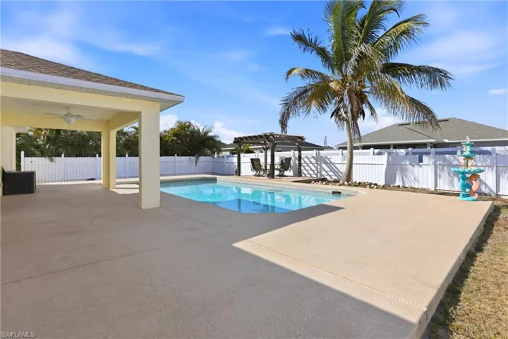 1209 Nw 19th St, Cape Coral, Florida 33993