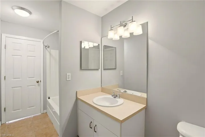 1209 Nw 19th St, Cape Coral, Florida 33993
