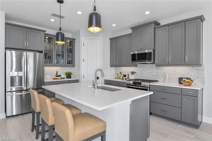 4110  Pegasus  WAY, Naples, FL 34120