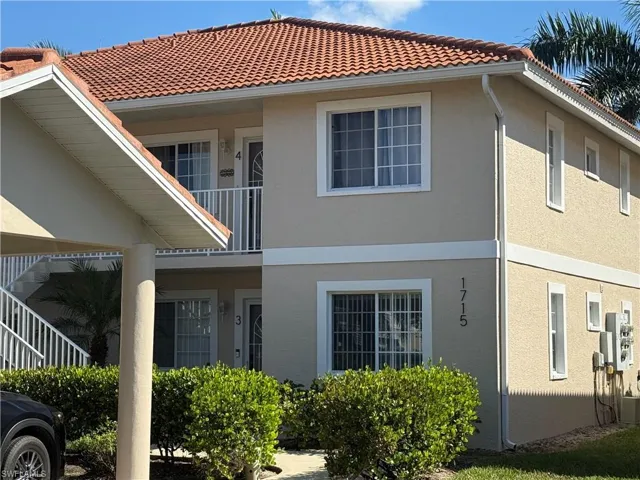 1715 Reuven Cir # 2103, Naples, Florida 34112