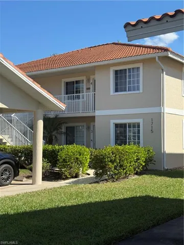 1715 Reuven Cir # 2103, Naples, Florida 34112
