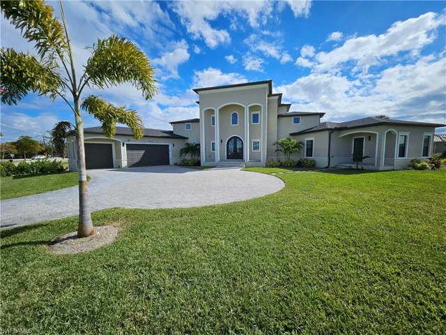 4014 Jacaranda Pkwy W, Cape Coral, Florida 33993