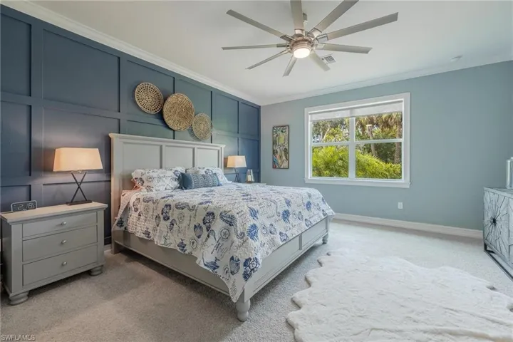 299  Tamarindo  LN, Naples, FL 34114
