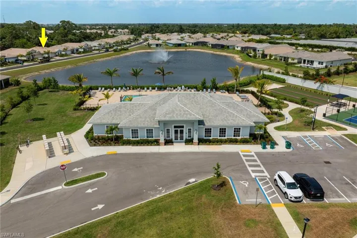 299  Tamarindo  LN, Naples, FL 34114