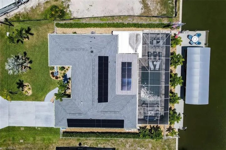 Birds eye view of property