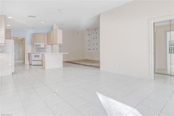3695 El Segundo CT, NAPLES FL 34109