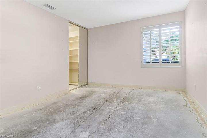 3695 El Segundo CT, NAPLES FL 34109