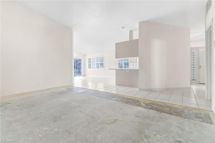 3695 El Segundo CT, NAPLES FL 34109