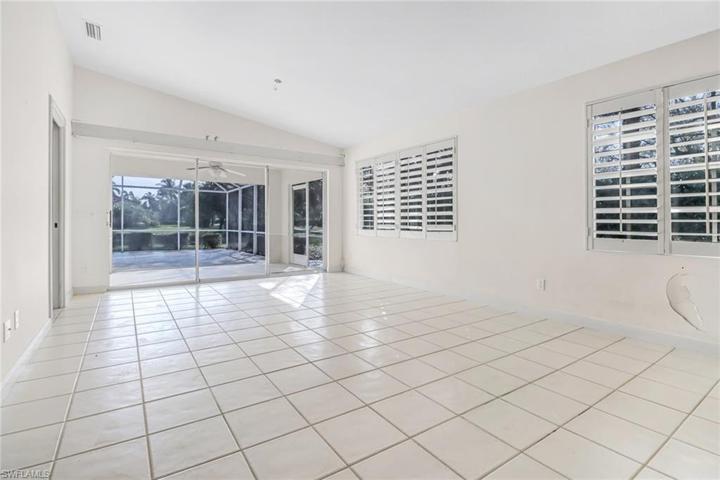 3695 El Segundo CT, NAPLES FL 34109