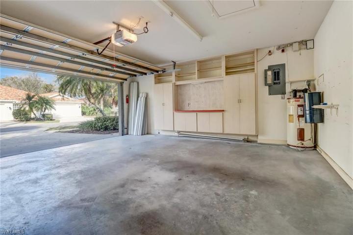3695 El Segundo CT, NAPLES FL 34109