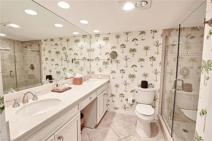 3483  Gulf Shore N BLVD, Naples, FL 34103