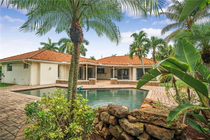 5231 Greenbriar Dr, Fort Myers, Florida 33919