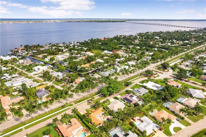 5231 Greenbriar Dr, Fort Myers, Florida 33919