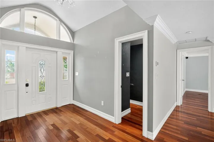 5231 Greenbriar Dr, Fort Myers, Florida 33919