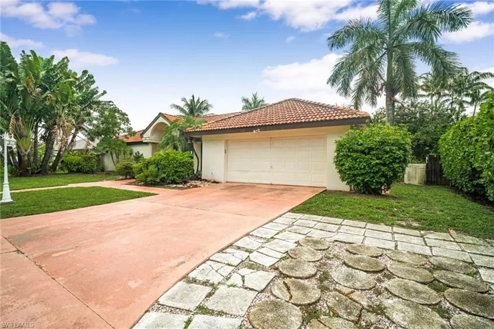 5231 Greenbriar Dr, Fort Myers, Florida 33919