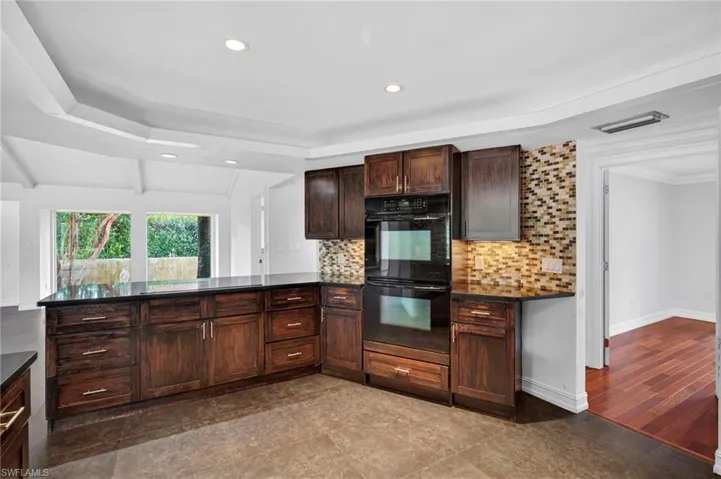5231 Greenbriar Dr, Fort Myers, Florida 33919